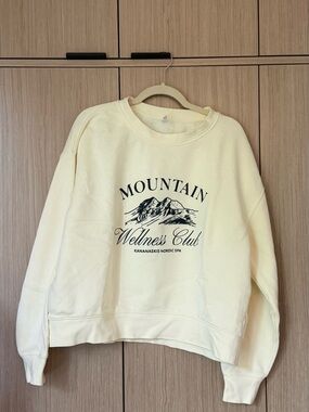 Cream Crewneck Sweatshirt